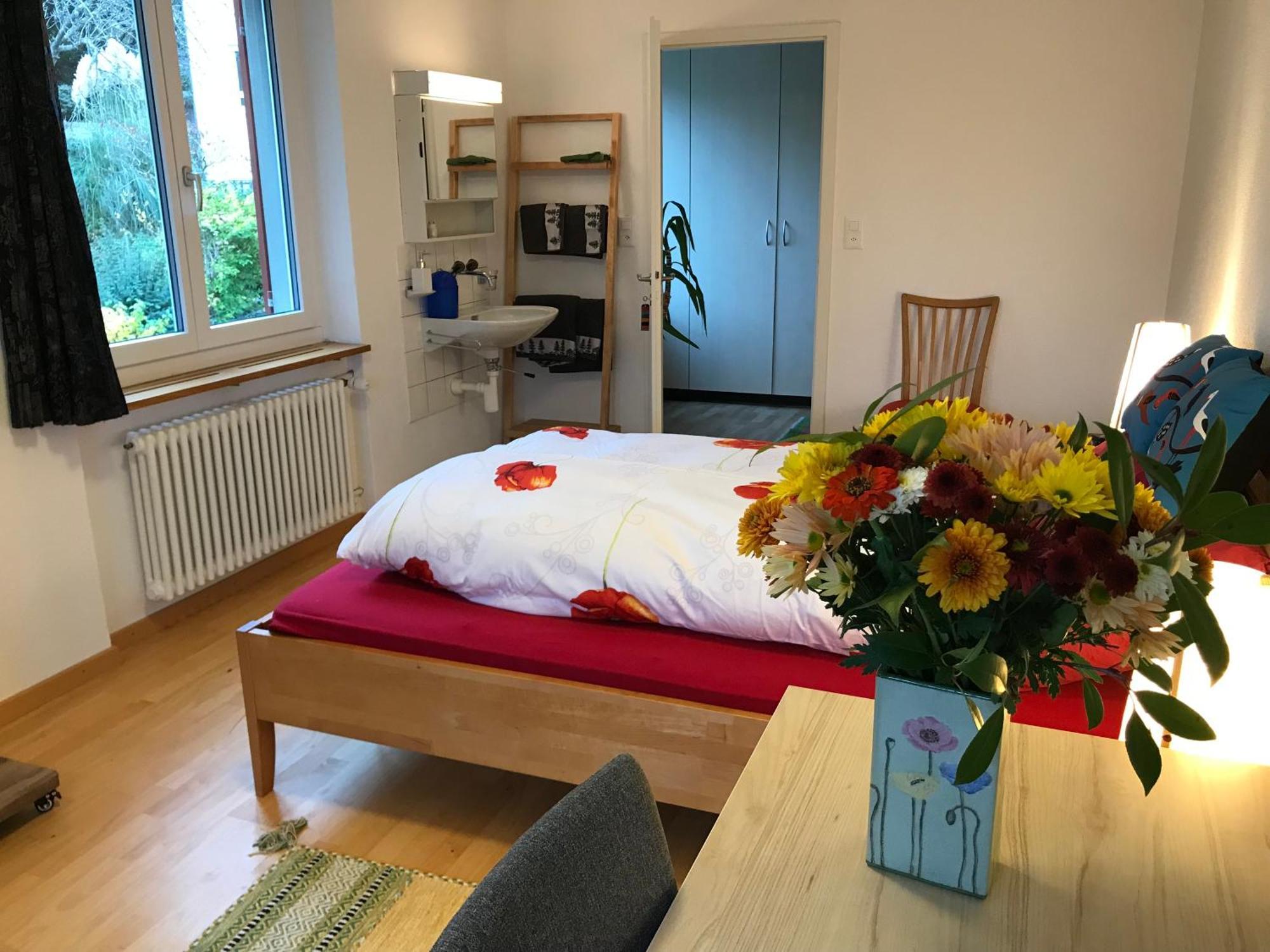 Guest Room Zollikon Zuerich Zewnętrze zdjęcie